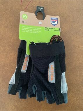 NWT! Hestra Youth Bike Guard Short Gloves in Black and Gray with Orange Logo